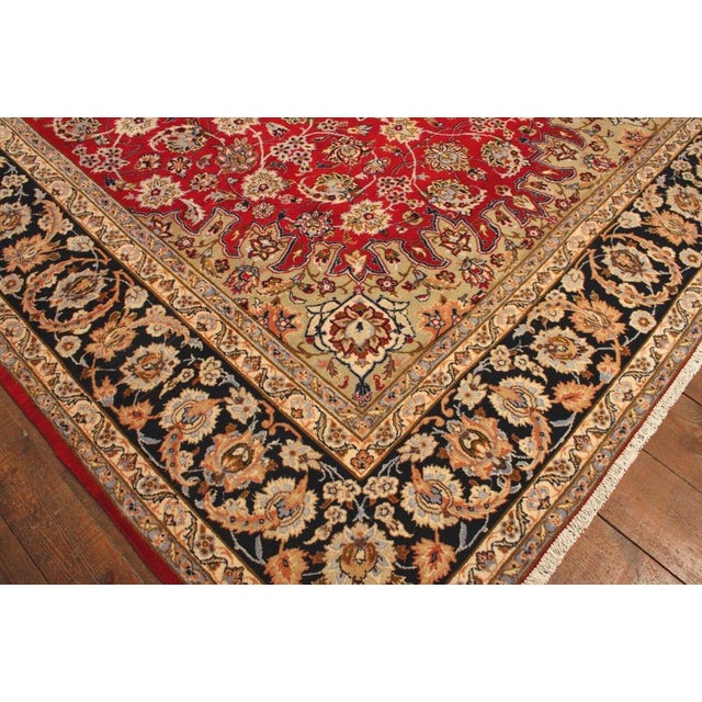 Middle Eastern Rug in Wool For Sale - Image 9 of 11