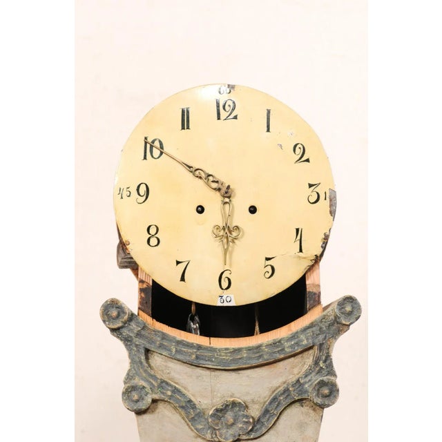19th Century Swedish Fryksdahl Painted Wood Floor Clock With Carved Crest For Sale - Image 10 of 12