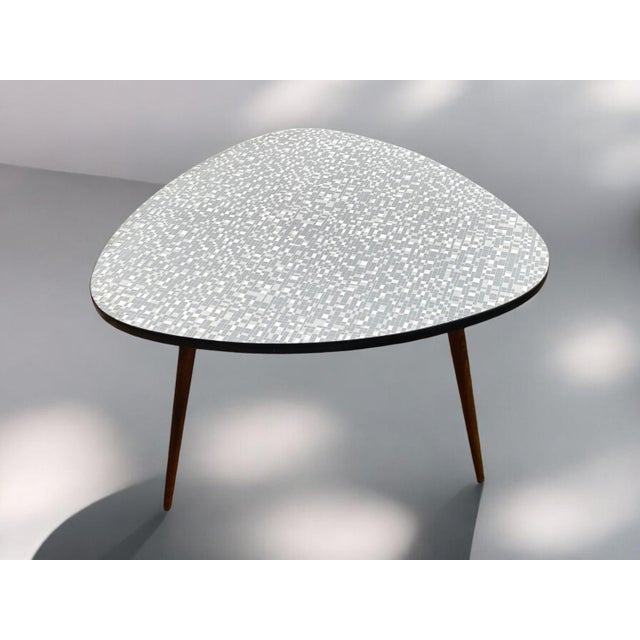 Kidney Shaped Coffee Table, 1950s For Sale - Image 5 of 13