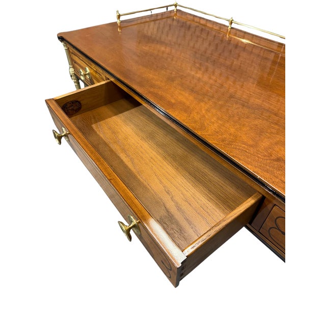Kittinger Writing Desk, American, Circa 1970 For Sale In New York - Image 6 of 7
