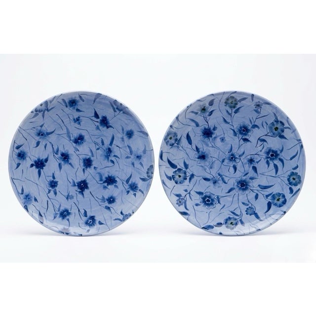 A Pair of Vintage Moroccan Safi Hand-Painted Ceramic Platters / Shallow Bowls For Sale - Image 4 of 12