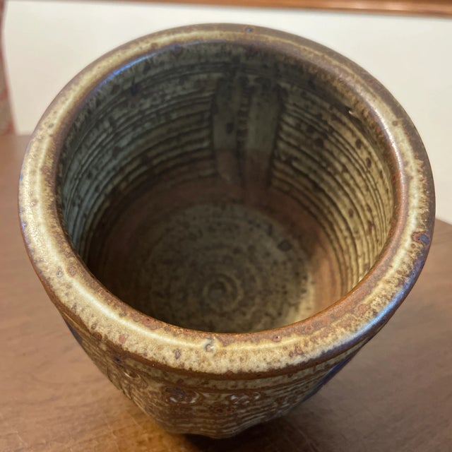 Brown Mid 20th Century Vivika & Otto Heino Signed Studio Pottery Bowl For Sale - Image 8 of 10