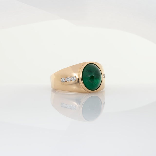 2020s 4Ct Emerald Ring With Natural Diamond Accents: Solid 14k Gold, Size 6.75 For Sale - Image 5 of 8