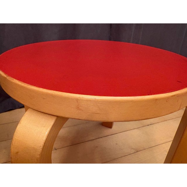 Red NE60 Stools attributed to Alvar Aalto for Artek, Finland, 1980s, Set of 2 For Sale - Image 8 of 18