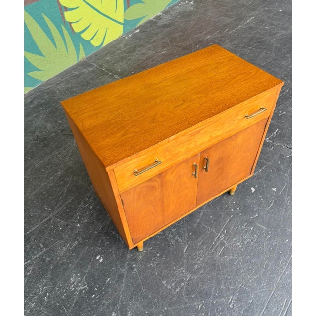 Brown Mid Century Drexel Biscayne Smallboy For Sale - Image 8 of 10