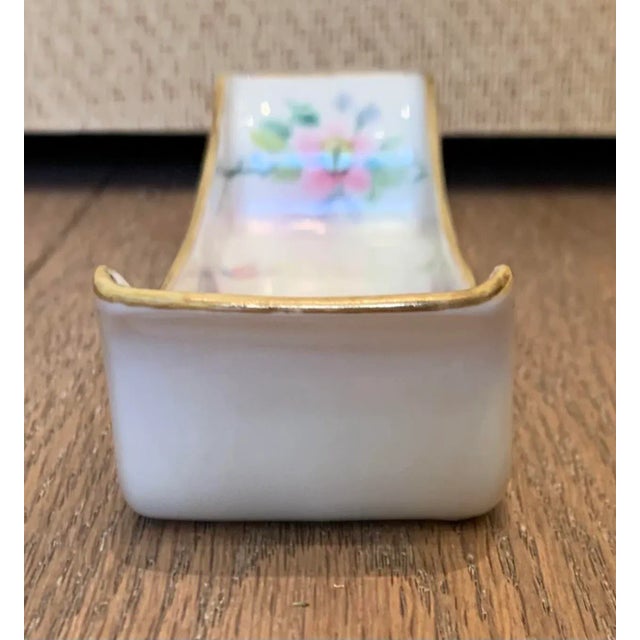 Japanese Vintage Early 20th Century Hand Painted Porcelain Pencil Holder For Sale - Image 3 of 8