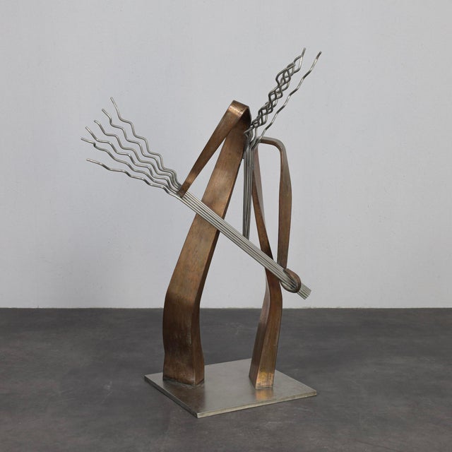 The chord (het akkoord) is an abstract sculpture by andré van der linden, created in the netherlands in 2002. The work...