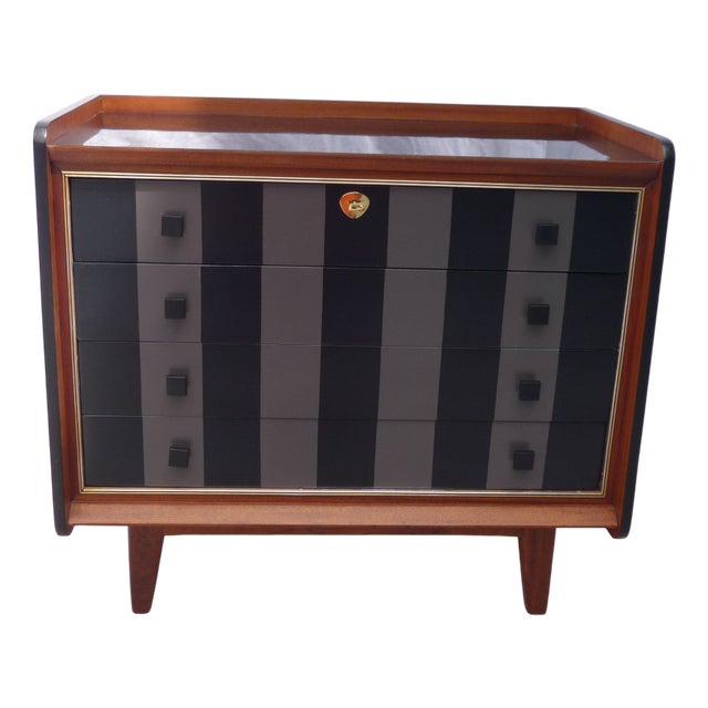 Vintage Four-Drawer Chest of Drawers For Sale