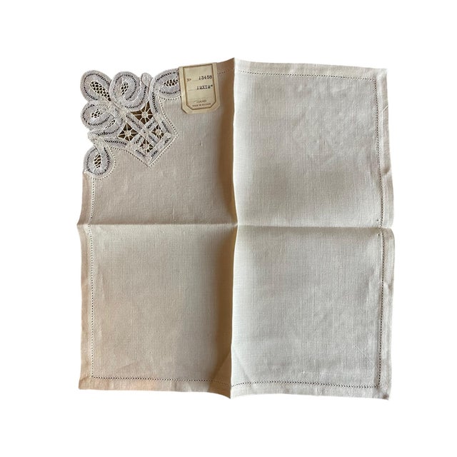 What a dream! A pristine, with tags set of Belgian linens. Handmade Battenburg lace details throughout. Natural off white,...