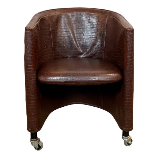 Italian Chair in Leather from Centra Studi For Sale