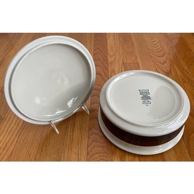 Arabia 1970s Mid-Century Modern "Kaira" by Arabia of Finland. Large Round Casserole With Lid For Sale - Image 4 of 4