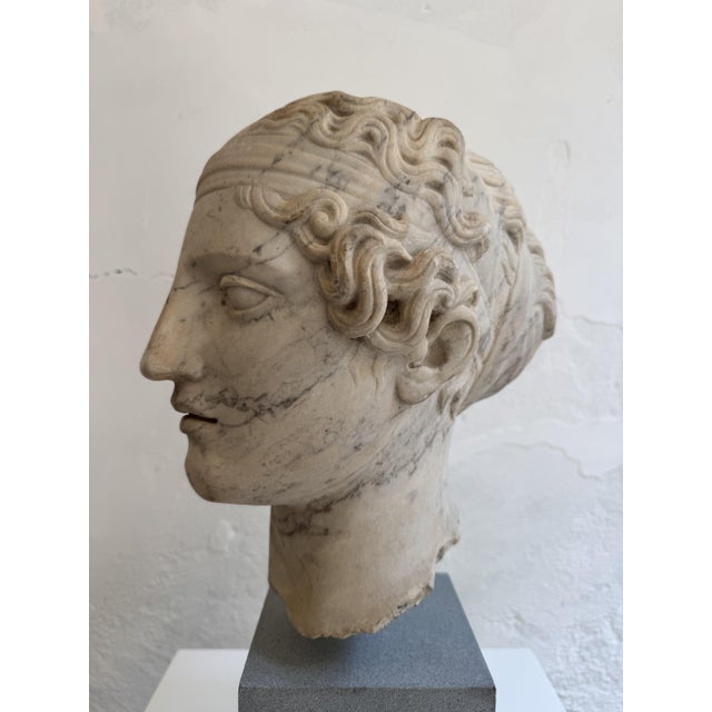 Italian Artist, Head of a Young Woman Sculpture, 1800s, Marble For Sale - Image 11 of 14