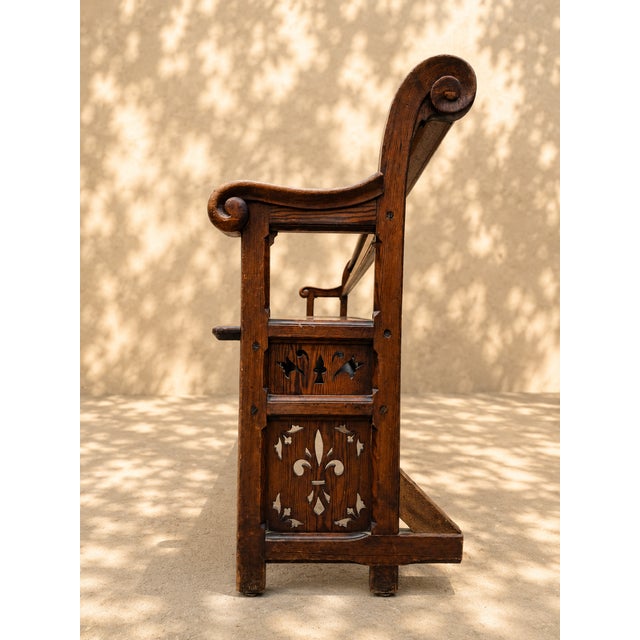 Large Chapel Pew in Oak with Cross and Fleur-De-Lis Motifs, 1820 For Sale - Image 4 of 7