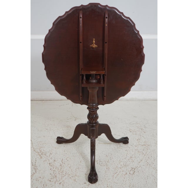 Chippendale Style Tilt Top Pie Crust Table For Sale In Philadelphia - Image 6 of 12