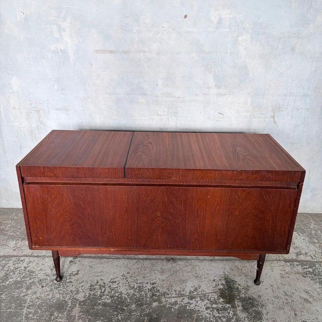 Gold Mid-Century Teak Armstrong Radiogram Record Player Cabinet For Sale - Image 8 of 10