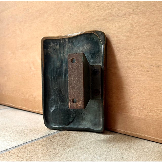 Brutalist Sculptural Door Handle and Key Plate in Tree Bark Textured Bronze, West Germany, 1970s, Set of 2 For Sale - Image 14 of 18