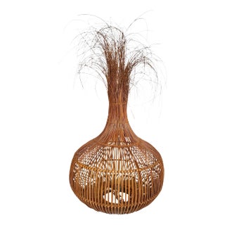 Italian Woven Rattan & Brass 'Onion Grass' Table Lamp, Circa 1970s For Sale