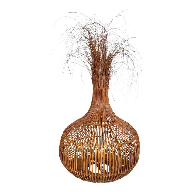 Italian Woven Rattan & Brass 'Onion Grass' Table Lamp, Circa 1970s For Sale