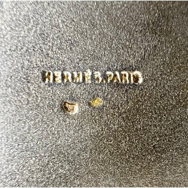 1930s !920s/'30s Hermès Vanity Set, Aubergine Cut Crystal Atomizer & Matching Silver Lidded Container For Sale - Image 5 of 9