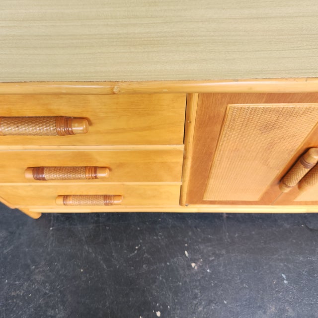 1960s Vintage MidCentury Wood Dresser/Credenza For Sale In Miami - Image 6 of 9