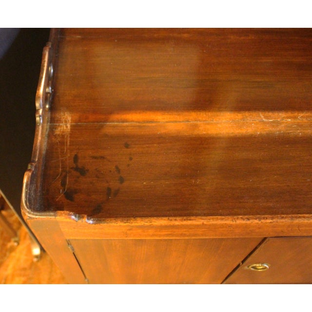 Brown Circa 1765-1780 English George III Period Bedside Commode Table For Sale - Image 8 of 8