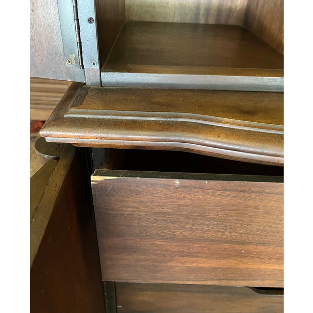 Vintage Spanish Baroque Revival Cabinet | Bonnet Pediment | Reeded Columns For Sale - Image 12 of 12