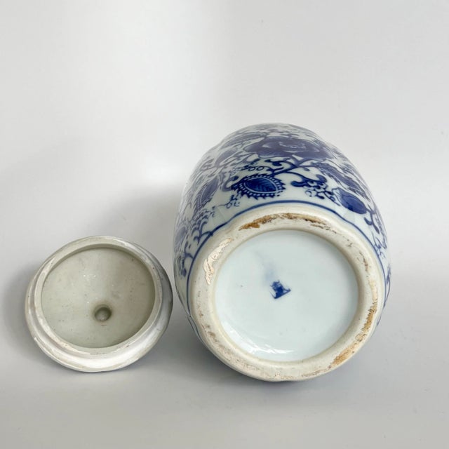 Vintage Blue & White Chinoiserie Lidded Ginger Jar Floral Chinese Guan-Style Porcelain For Sale - Image 9 of 11