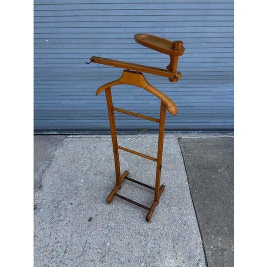 Italian Birch Valet, Mid-Century Modern Design, Rotating Tray, 1968 For Sale In Philadelphia - Image 6 of 11
