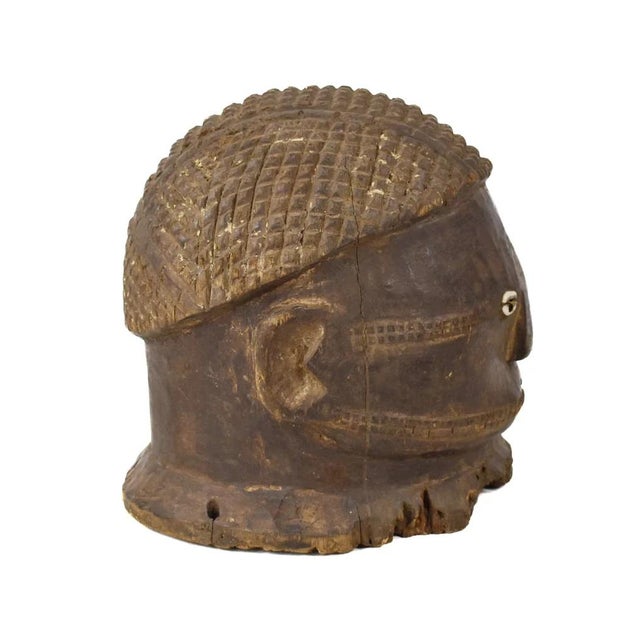 Experience the richness of African culture with our Tabwa Helmet Mask Congo. Hand-carved from wood, this authentic piece...