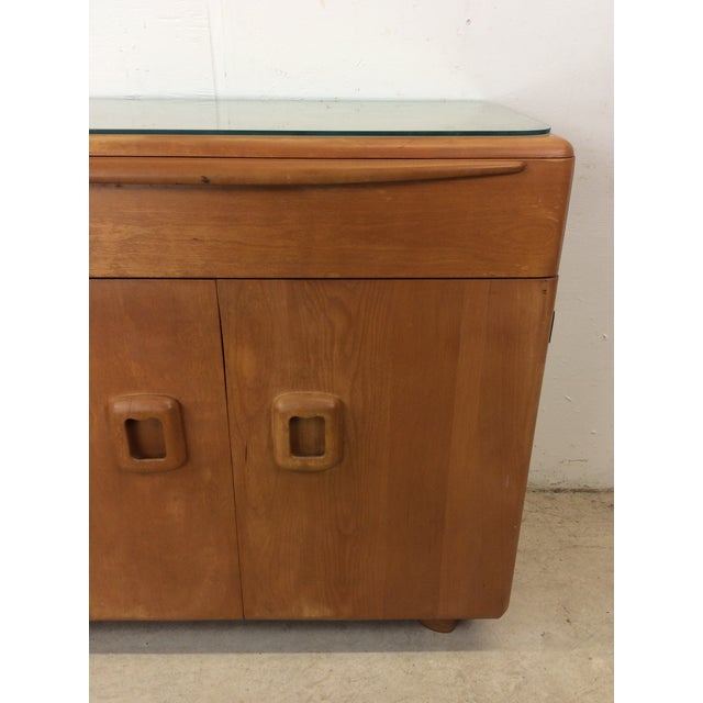 1960s Mid Century Modern Compact Credenza by Heywood Wakefield For Sale - Image 5 of 12
