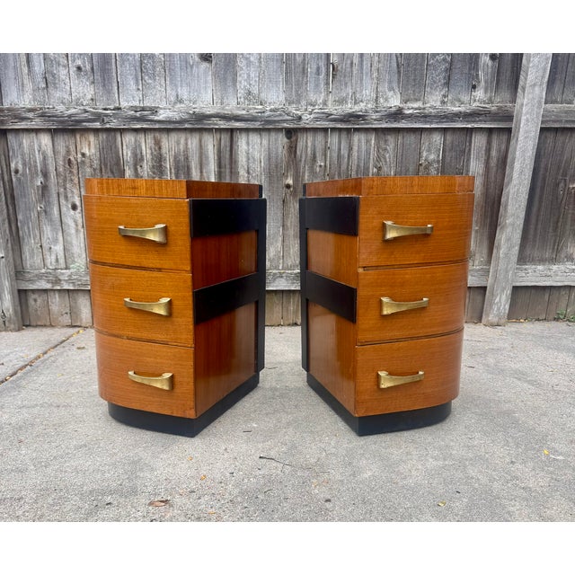 Donald Deskey Vintage Art Deco Streamline Donald Deskey-Style Nightstands - A Pair For Sale - Image 4 of 8