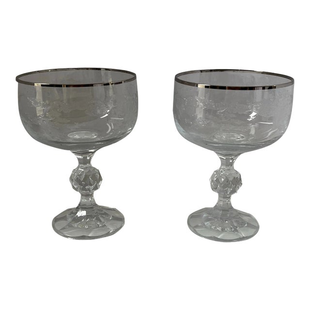 Vintage Etched Crystal Champagne Coupes With Platinum Rim, Faceted Stem Barware – Set of 2 For Sale