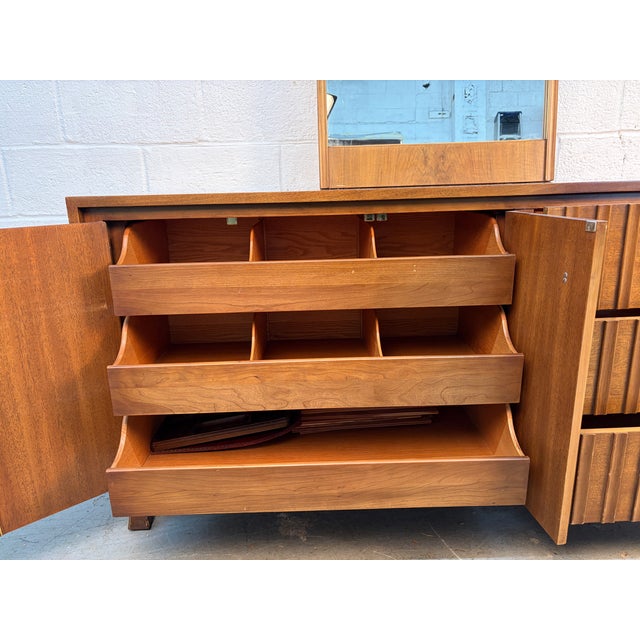 Five-Piece Mid-Century Modern Bedroom Set by John Widdicomb For Sale - Image 15 of 18