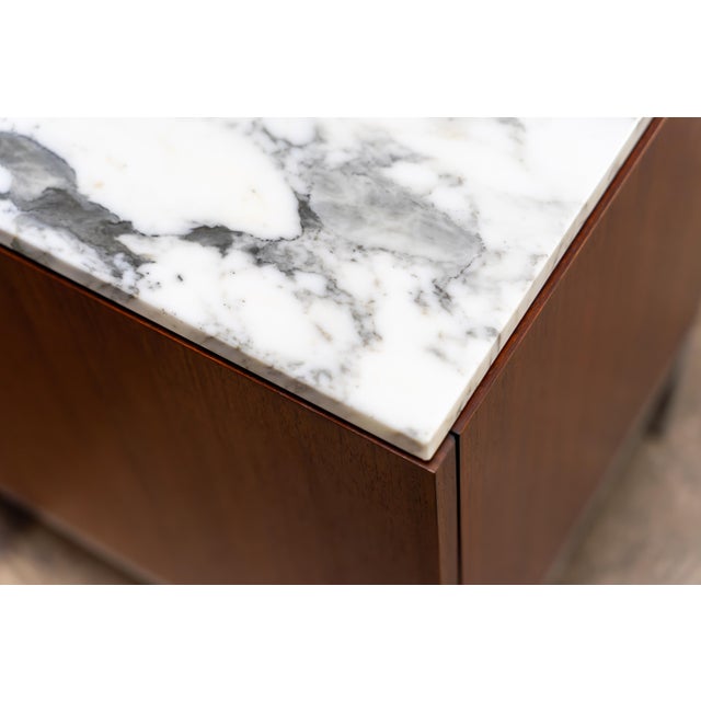Vintage Sideboards in Indian Rosewood and Carrara Marble by Florence Knoll Bassett for Knoll International, 1960s, Set of 2 For Sale - Image 10 of 18
