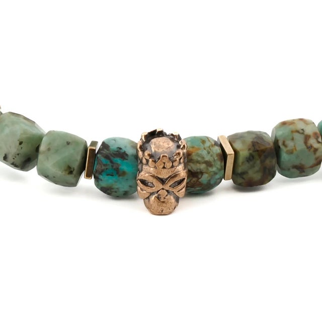 Modern King Skull Turquoise Stone Good Fortune Beaded Bracelet For Sale - Image 3 of 9