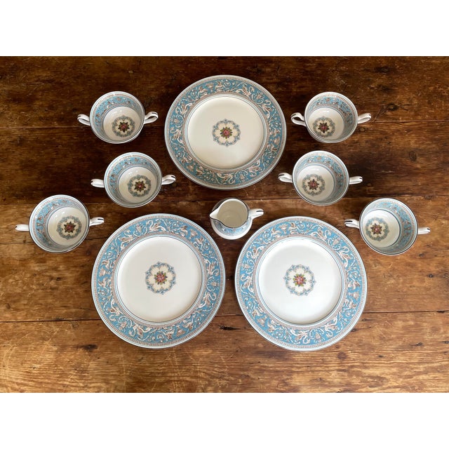 Wedgwood Dishes Fit for a Queen (Or Khaleesi): Vintage Wedgwood Florentine Turquoise, 1940s Hand-Painted Set For Sale - Image 4 of 11