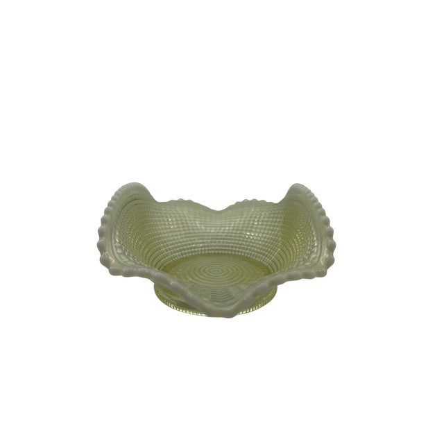 American Late 19th Century Albany Model Flint Ribbed Spiral Pattern Ivory Clear Opalescent Uranium Bowl For Sale - Image 3 of 10