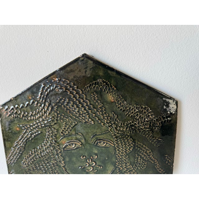 Mid-Century Modern Vintage Susan Steven Figural Relief Portrait Studio Ceramic Wall Plaque For Sale - Image 3 of 11
