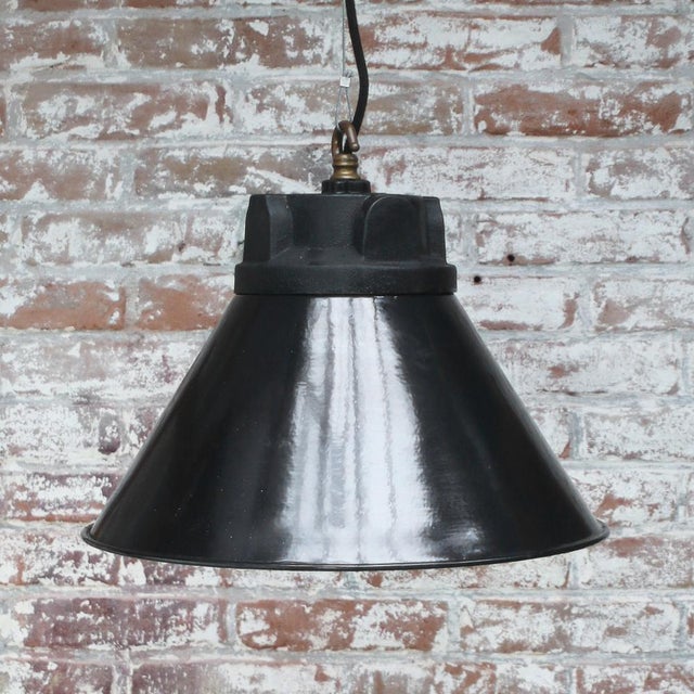 Vintage Industrial German Cast Iron, Black Enamel and Frosted Glass Pendant Light from Siemens For Sale - Image 6 of 7