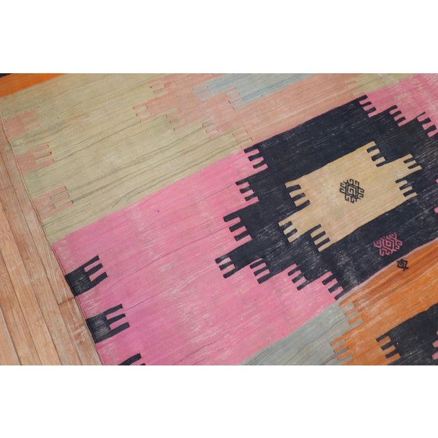Dazzling Room Size Turkish Kilim, Mid-20th Century For Sale In New York - Image 6 of 18