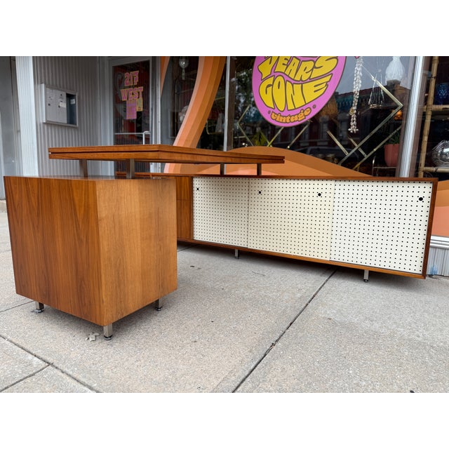 One-of-a-Kind Herman Miller for George Nelson Style Mid-Century Modern Desk Unit For Sale - Image 14 of 18