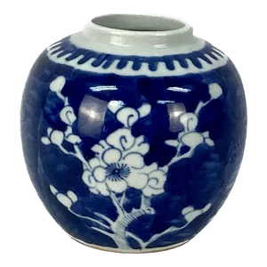 Late 19th Century Chinese Blue and White Porcelain Ginger Jar Vase