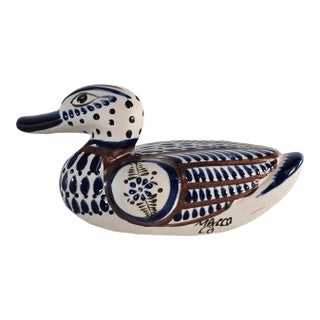 Tonalá Hand-Painted Ceramic Duck Figurine, Mexico, Folk Art Animal Form For Sale