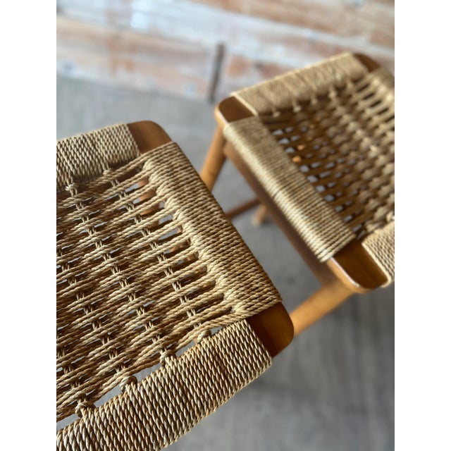 Mid 20th Century Jute Wrapped Backless Bar Stools - a Pair For Sale - Image 5 of 13