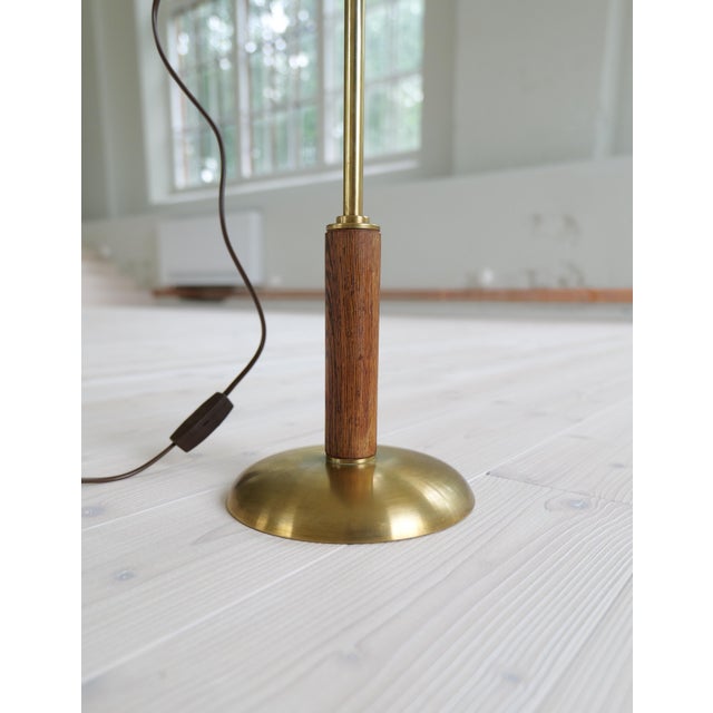 Midcentury Modern Brass and Walnut Table Lamp by Einar Bäckström, Sweden, 1950 For Sale - Image 13 of 18