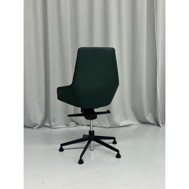 Green Leather Office Chair from Arper, Italy, 2000s For Sale - Image 4 of 5