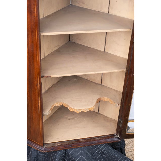 Brown Late 18th Century Georgian Wall Mounted Corner Cabinet For Sale - Image 8 of 11