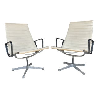 Vintage Lounge Chairs by Charles and Ray Eames, 1950s, Set of 2 For Sale
