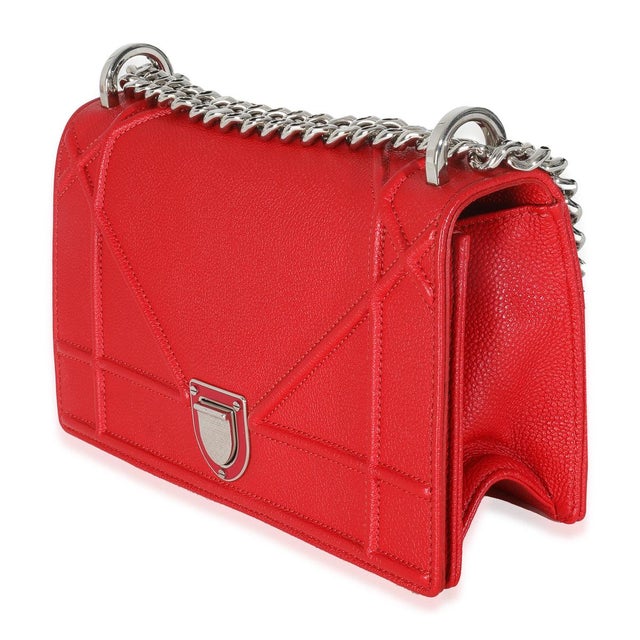 Item #: 147502 Interior Material: Fabric MSRP: 3,600 Features Interior: One zip pocket. One slip pocket Size: Small...