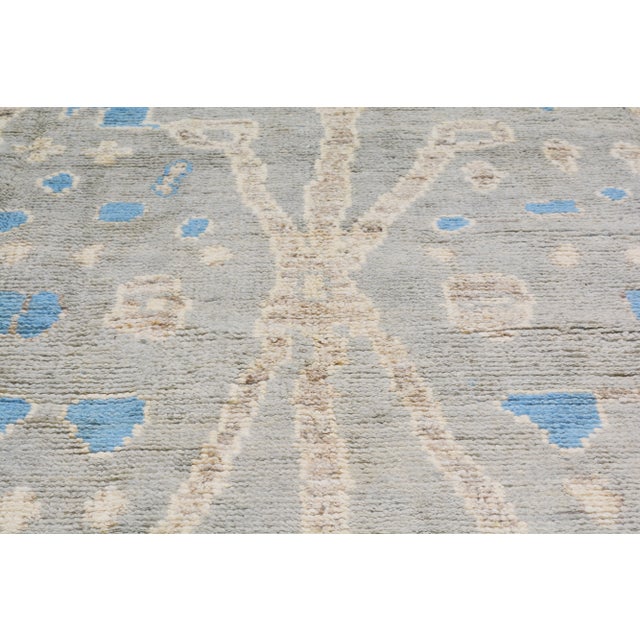 1960s Vintage Anatolian Oushak Handmade Hand Knotted Rug With Natural Colors,8'2"x12'5" For Sale - Image 4 of 7